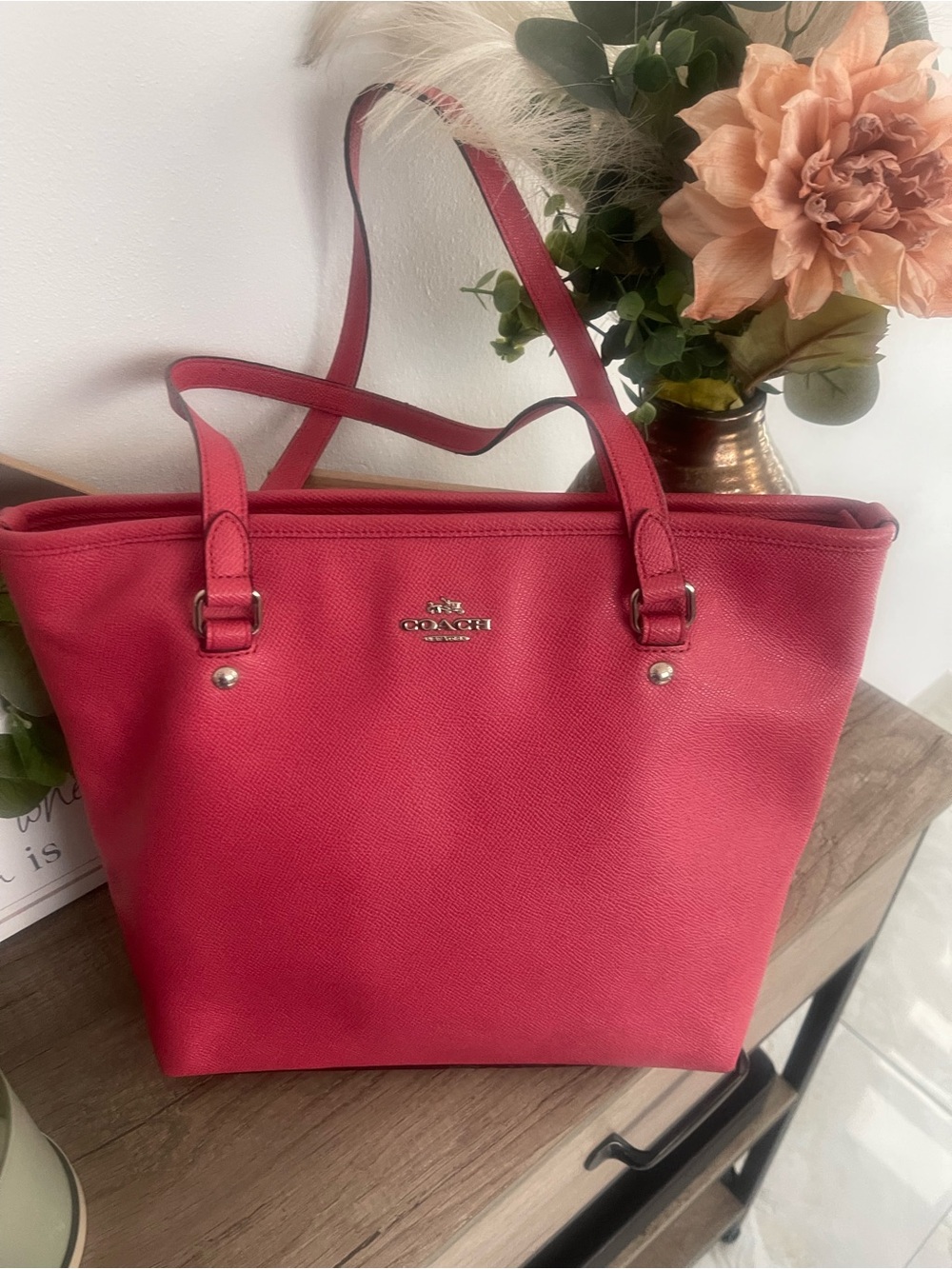 Coach Tote with Silver Hardware
No handtag